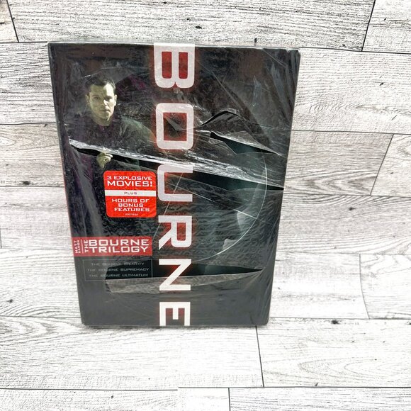 Brand‎ New Sealed The Bourne Trilogy DVD 2008, 3-Disc Set w/Matt Damon - Picture 1 of 4